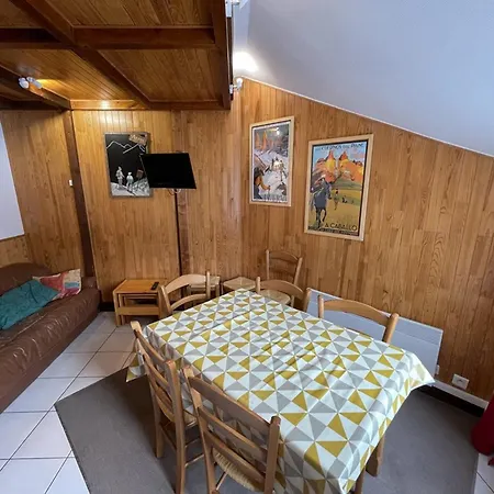 Duplex Au Centre, Sud-est, 5 Pers. Apartment
